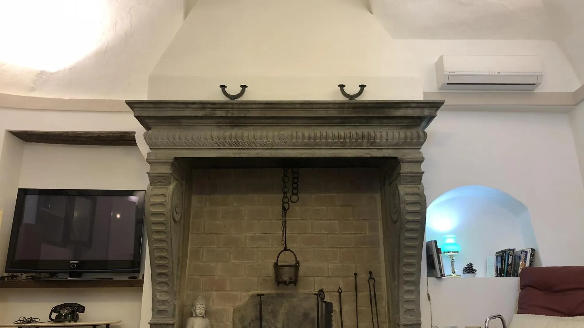 Historic House By The Lake La Renee Casa Vacanza Predore 0*,  Italy